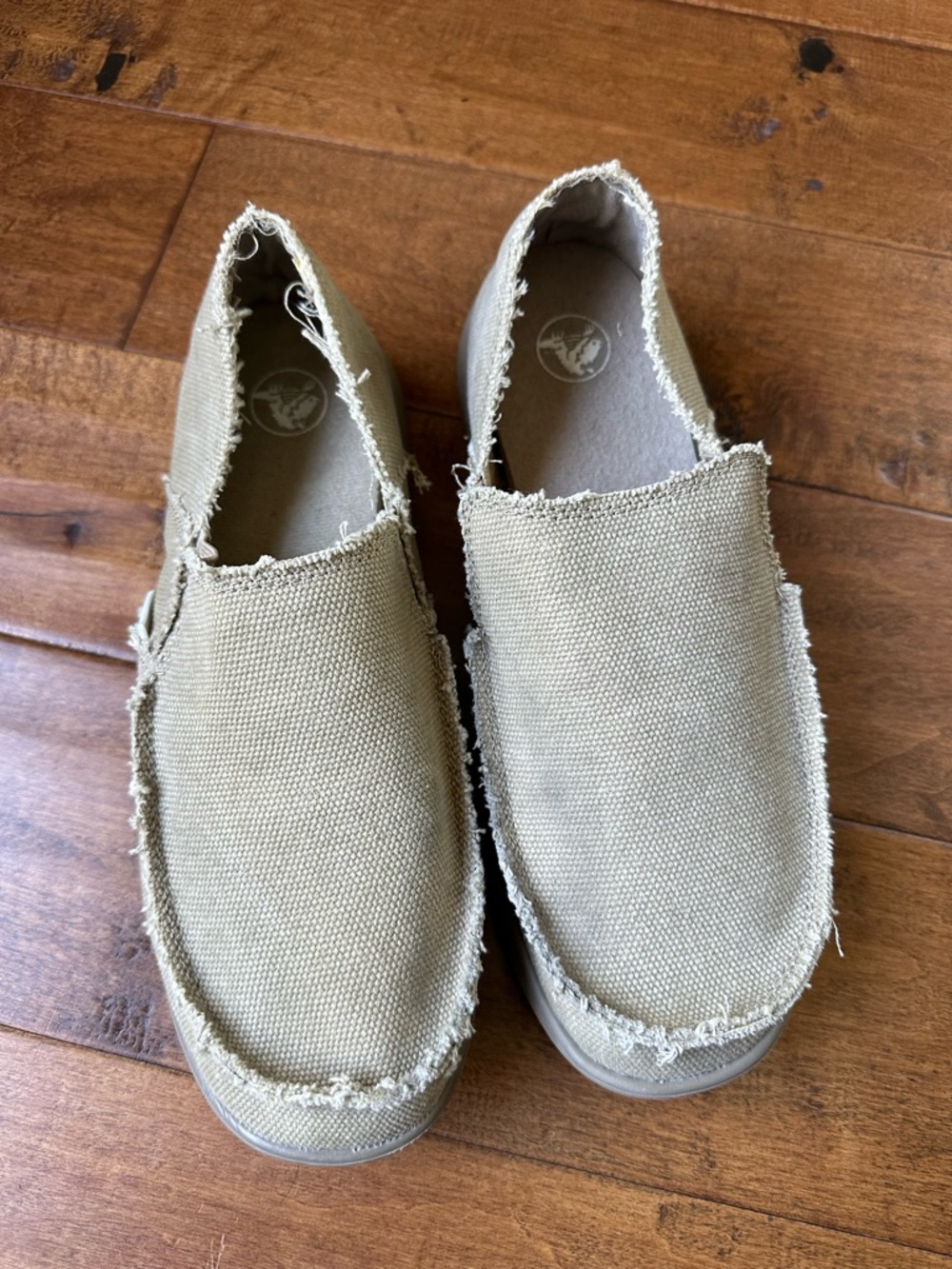 Men’s Slip-On Crocs Canvas Casual Shoes in Beige - size 8